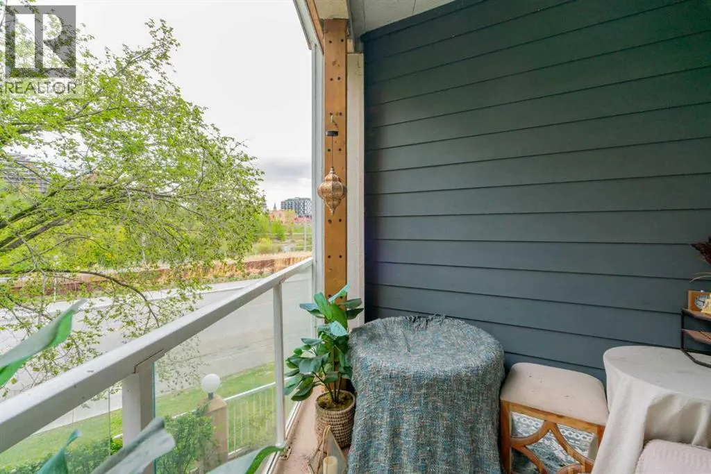 227, 333 Riverfront Avenue SE