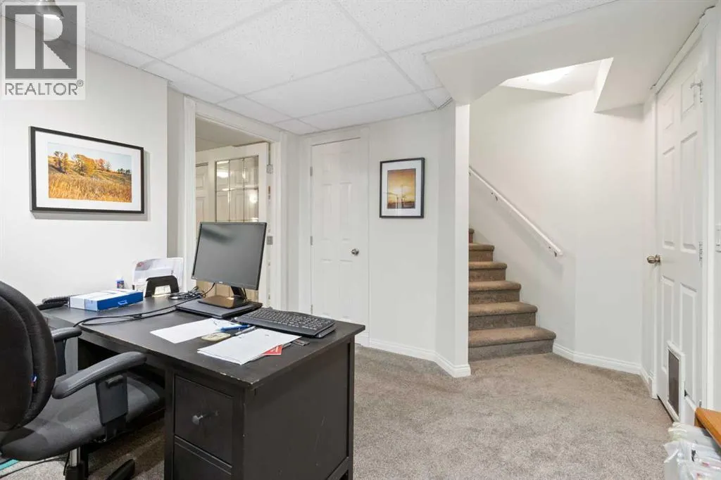 38 Prestwick Drive SE