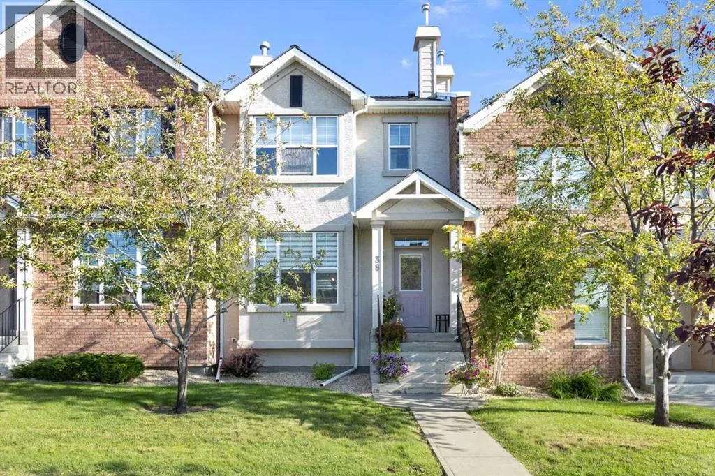38 Prestwick Drive SE
