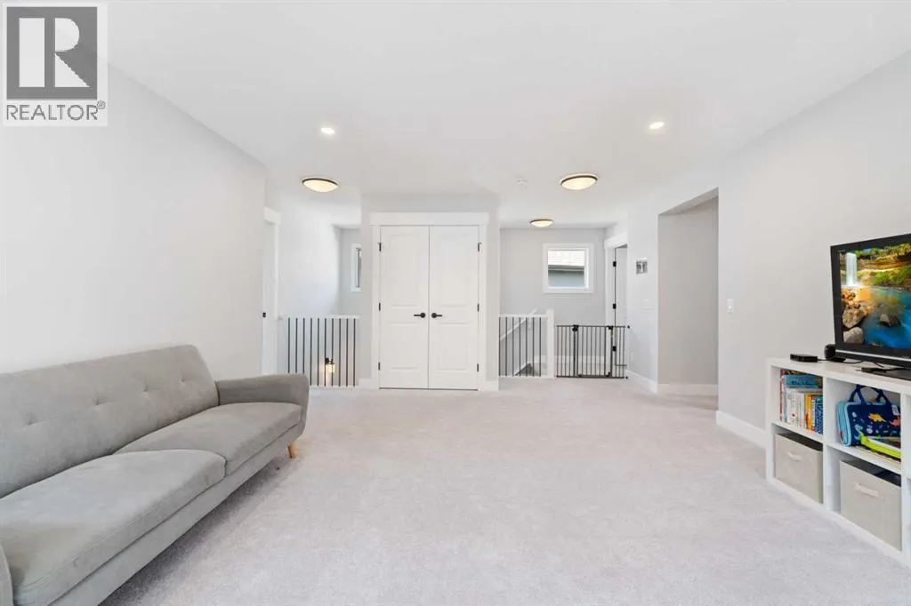 141 Masters Terrace SE