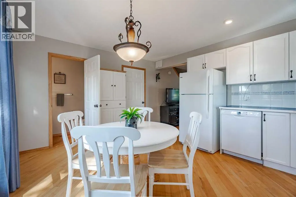 16, 900 Allen Street SE