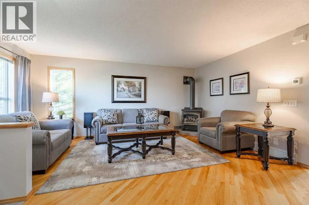 16, 900 Allen Street SE