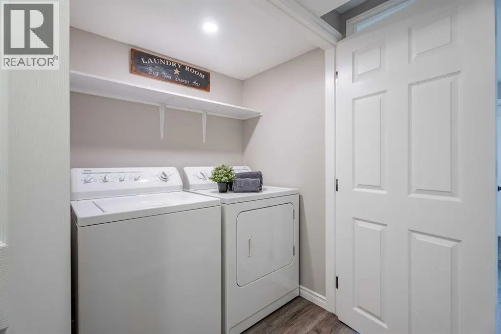 16, 900 Allen Street SE