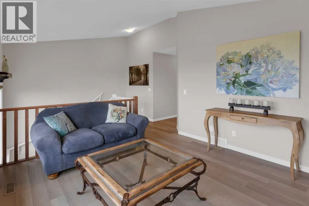 182 River Heights Crescent