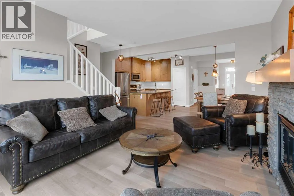 182 River Heights Crescent