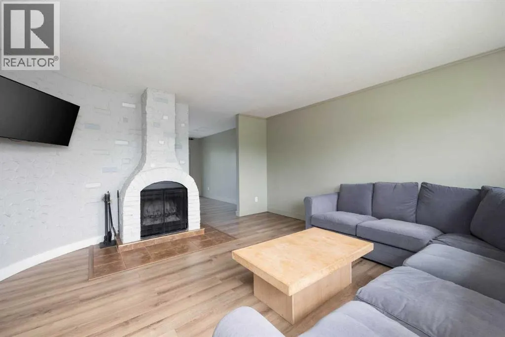 169 Beaufort Crescent