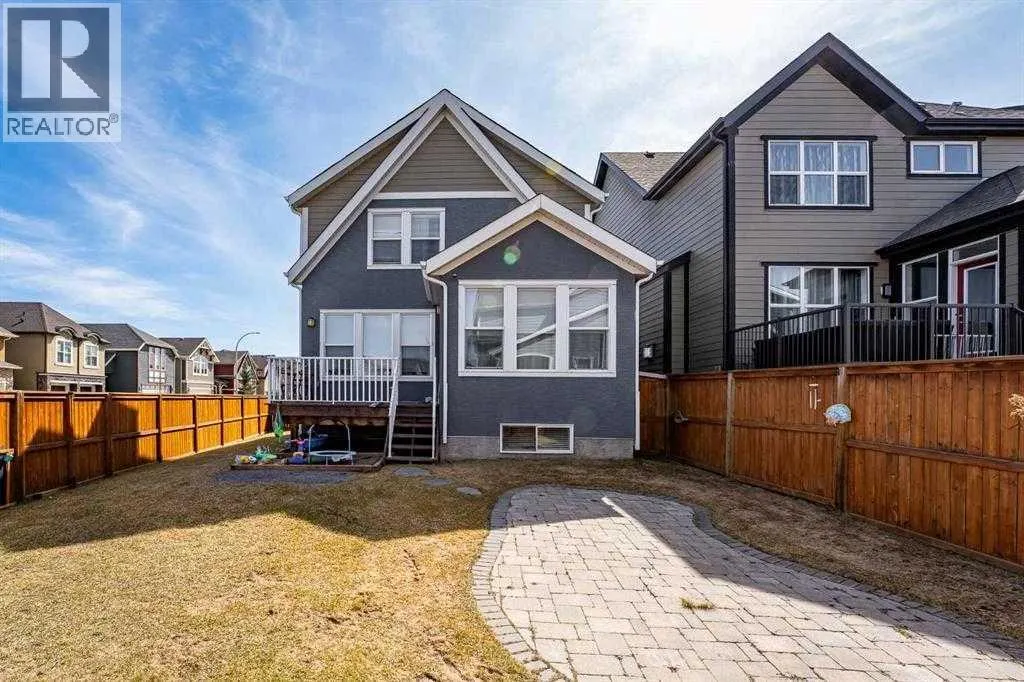 158 Masters Point SE