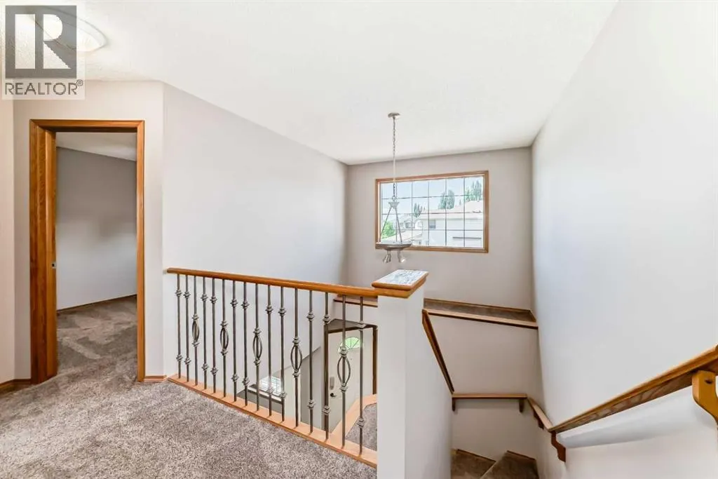 19 Westpoint Court SW