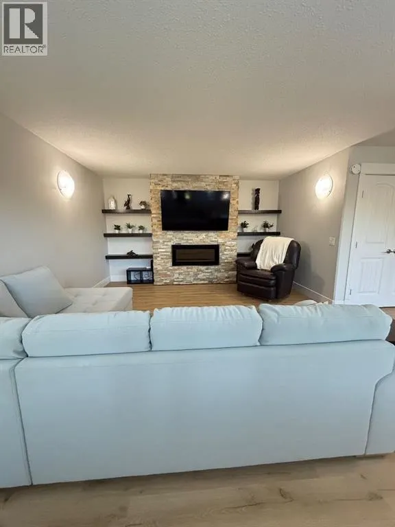 42 Spruce Road
