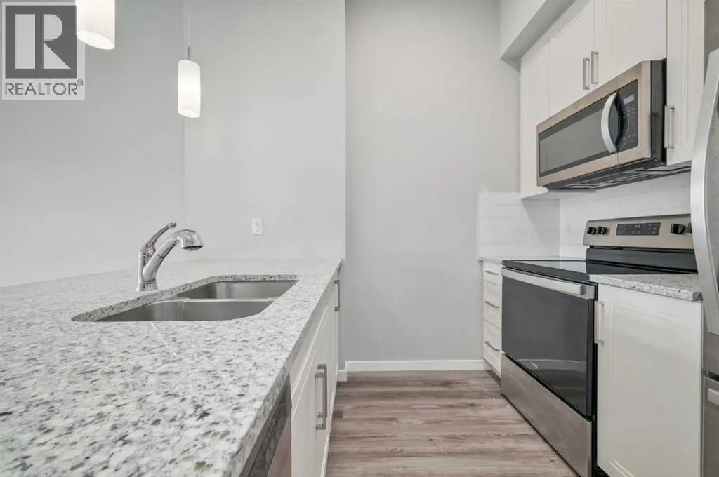411, 30 Mahogany Mews SE