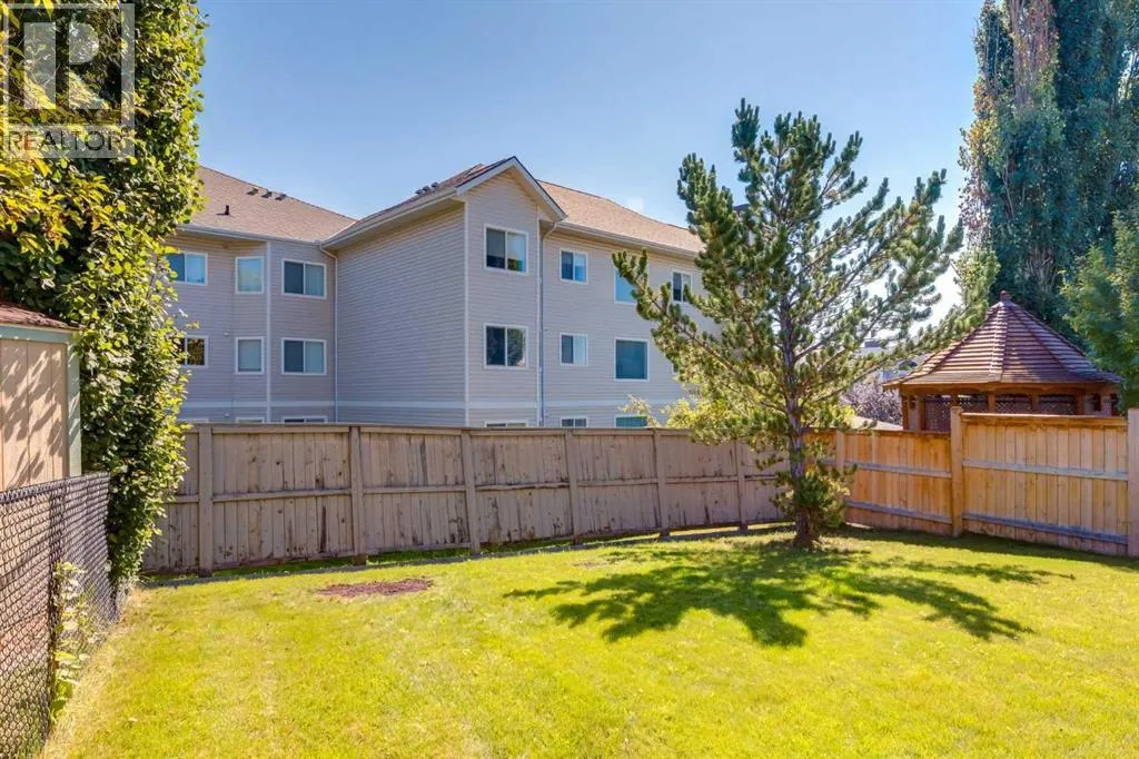 165 Spring Crescent SW