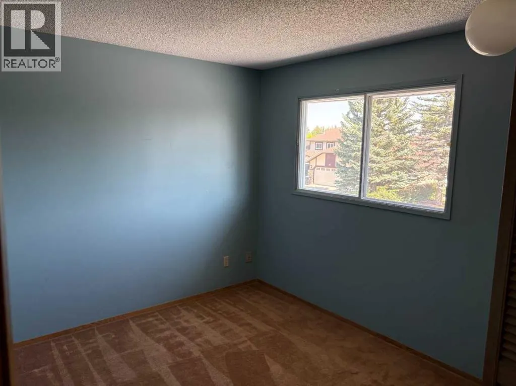 256 Woodstock Place SW
