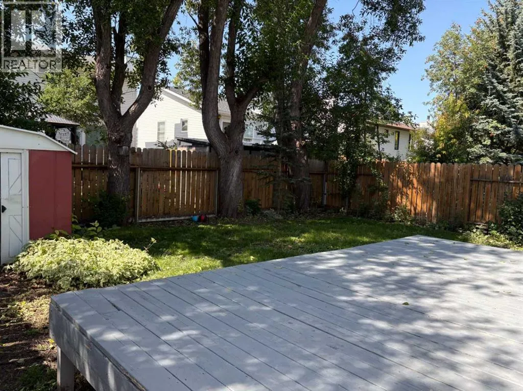 256 Woodstock Place SW