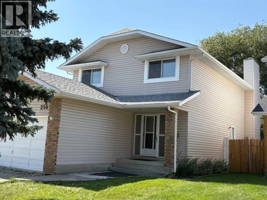 256 Woodstock Place SW