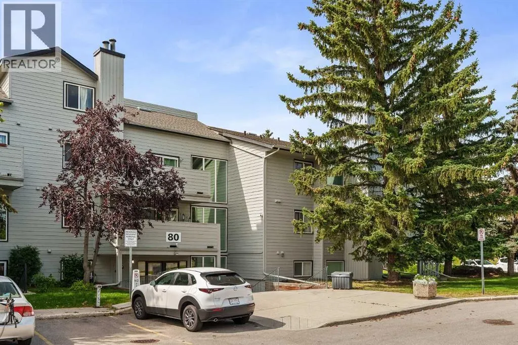 3302, 80 Glamis Drive SW