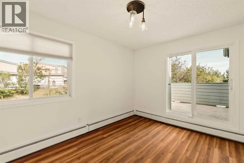 3302, 80 Glamis Drive SW