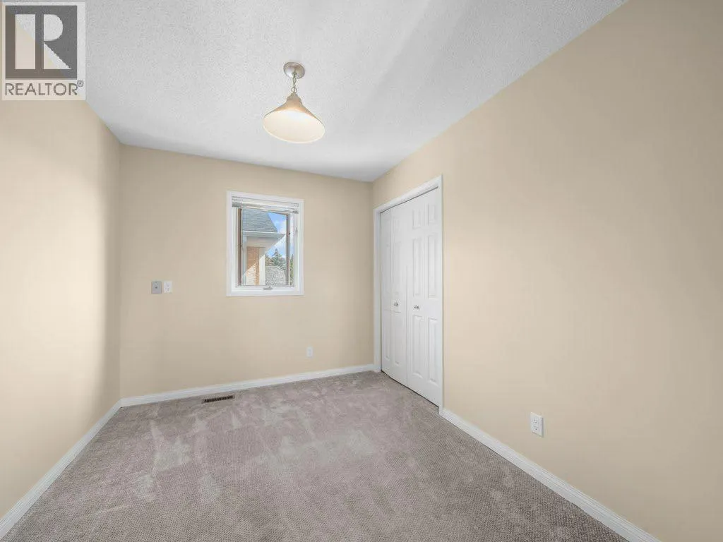 91 Woodbrook Road SW