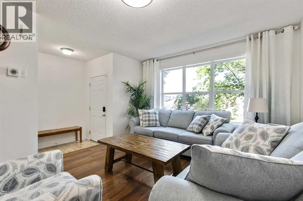 105 Prairie Sound Circle NW