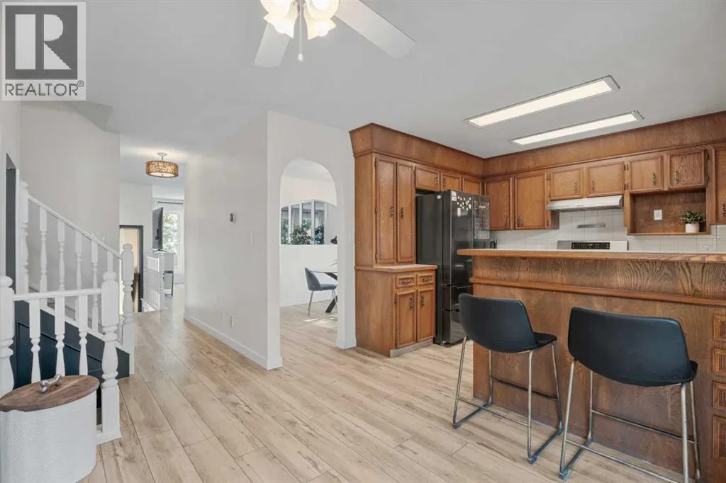 318 Shawnessy Drive SW