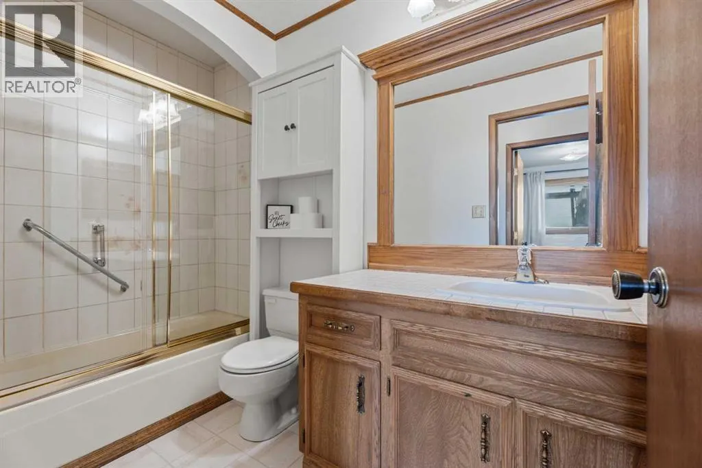 318 Shawnessy Drive SW