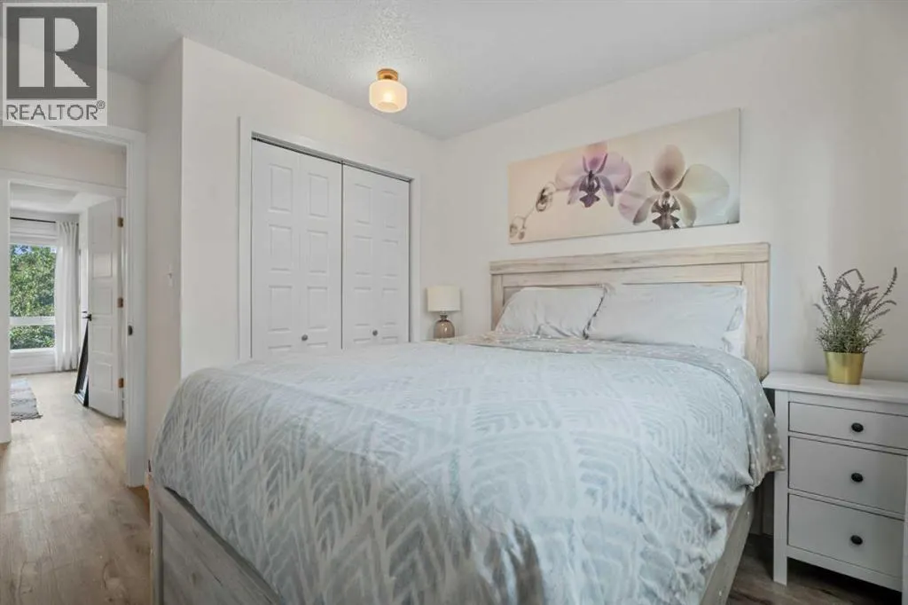 318 Shawnessy Drive SW