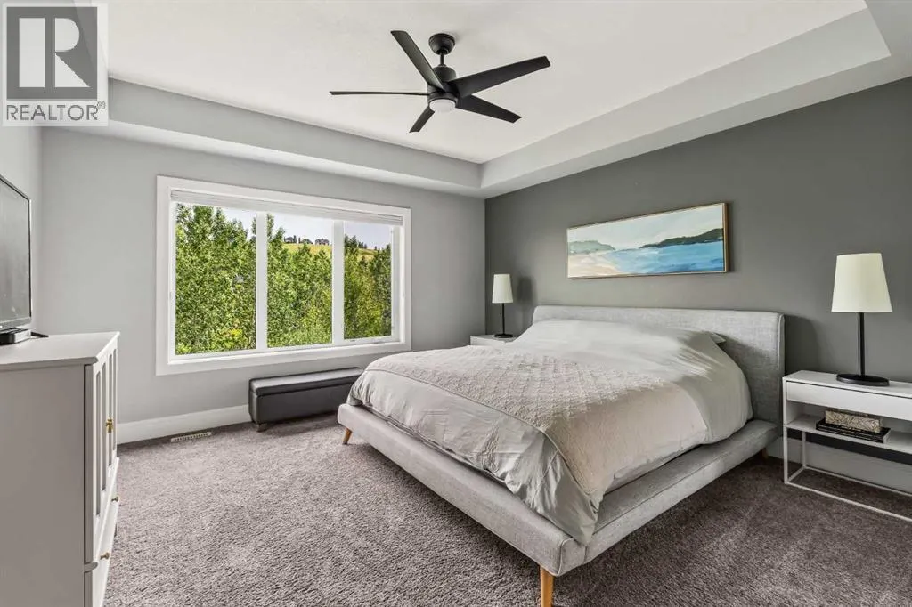 100 Cranbrook Heights SE