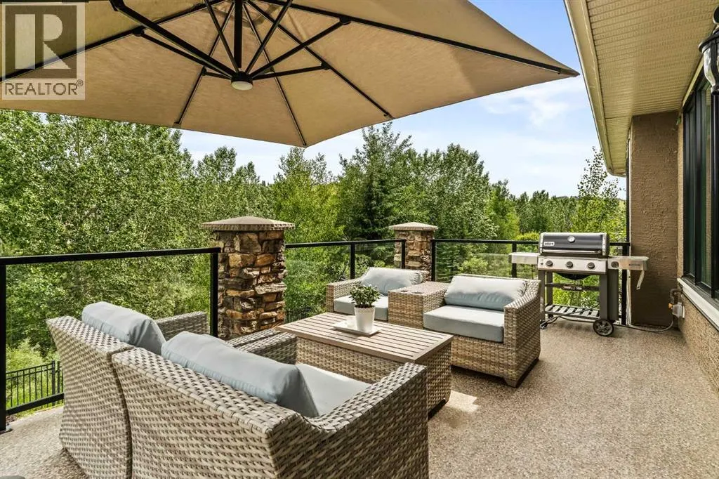 100 Cranbrook Heights SE