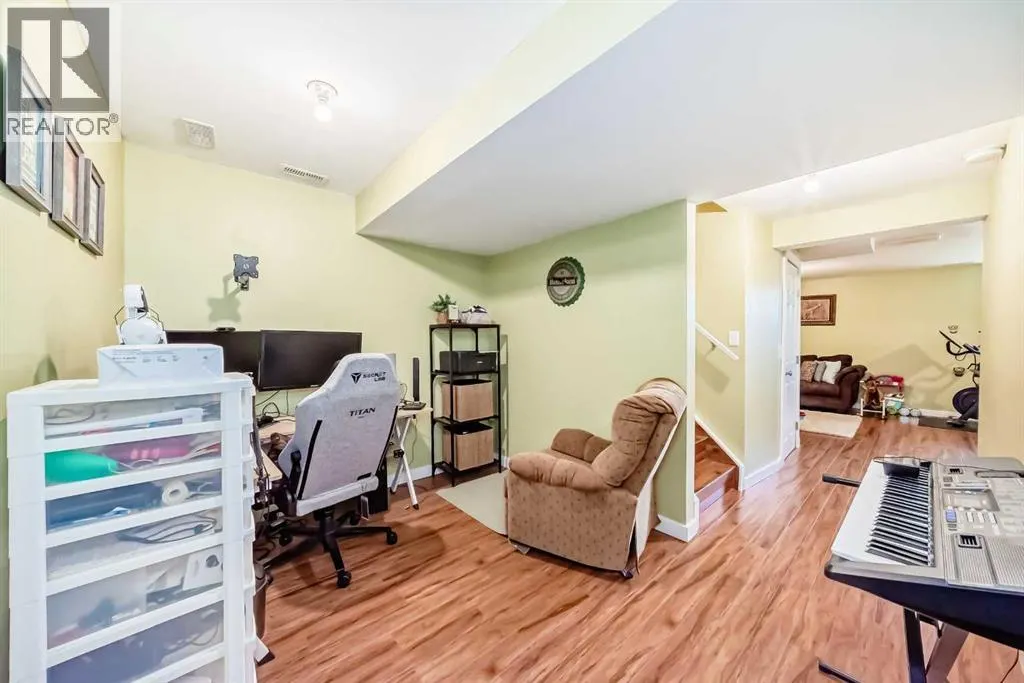519 Copperpond Boulevard SE