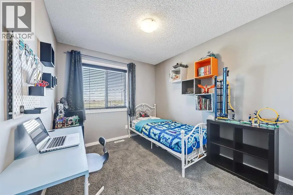 296 Marquis Heights SE