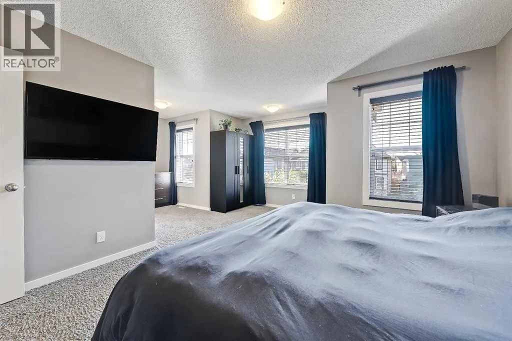 296 Marquis Heights SE