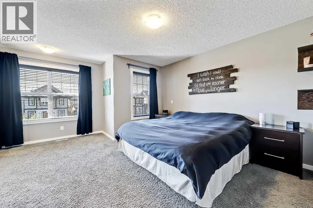 296 Marquis Heights SE