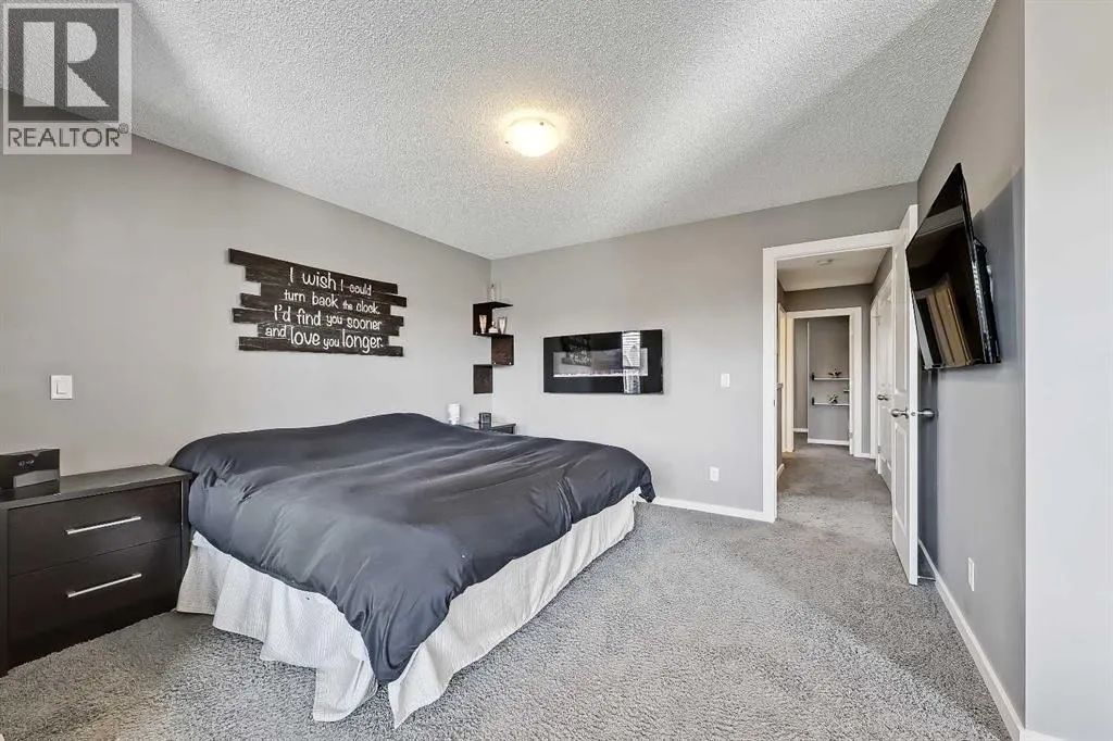 296 Marquis Heights SE