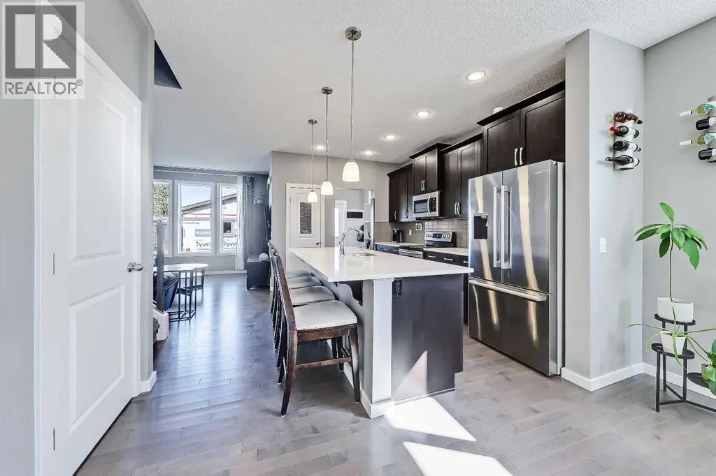 296 Marquis Heights SE