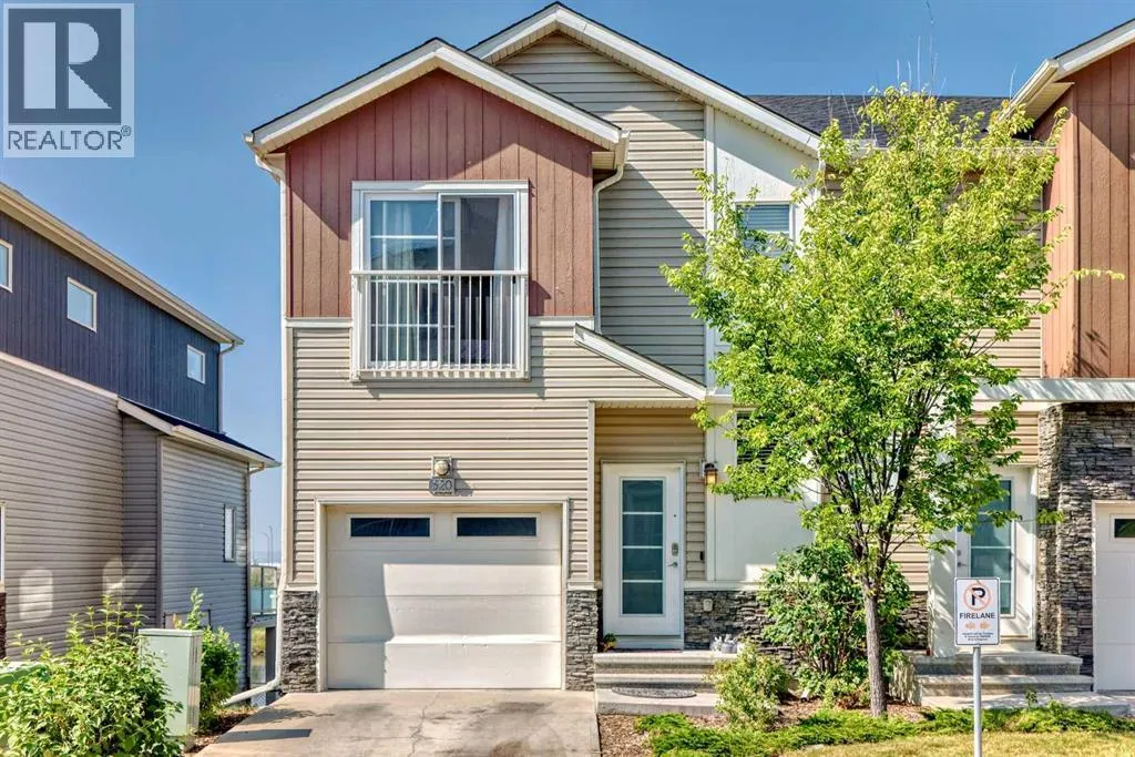 520 Redstone View NE