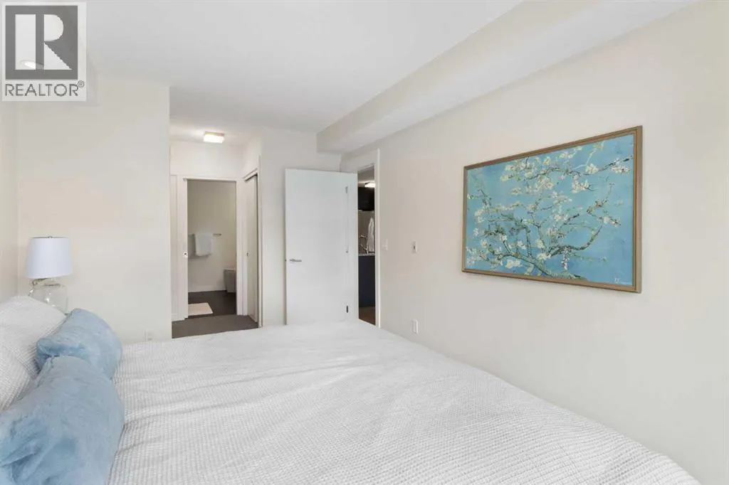 103, 15 Aspenmont Heights SW