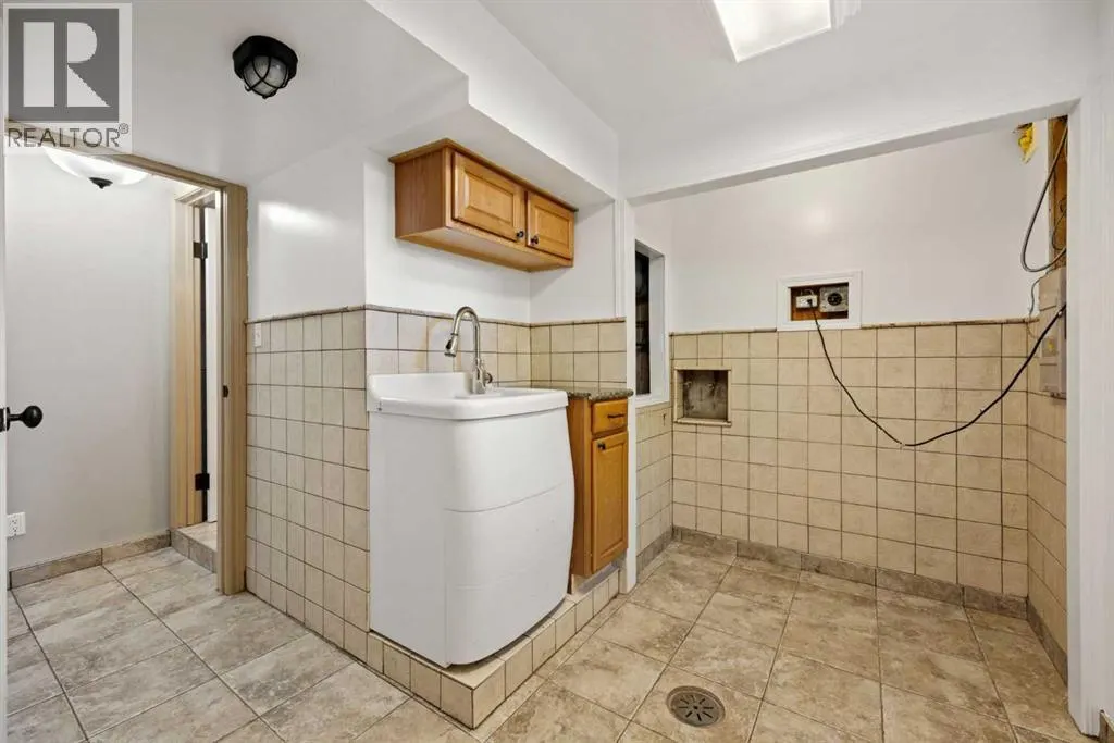 108 Jensen Drive NE