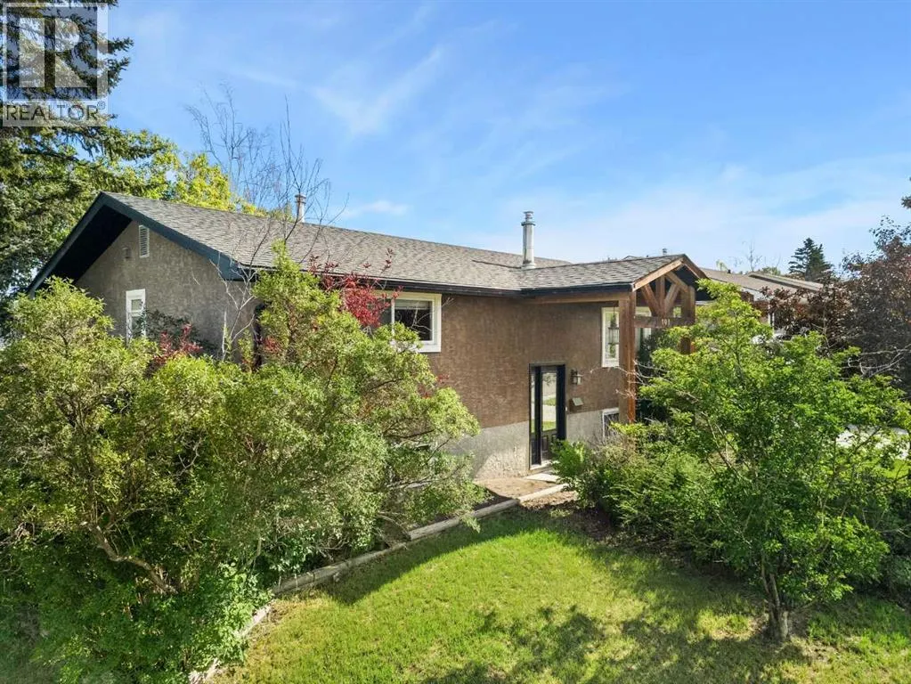 108 Jensen Drive NE
