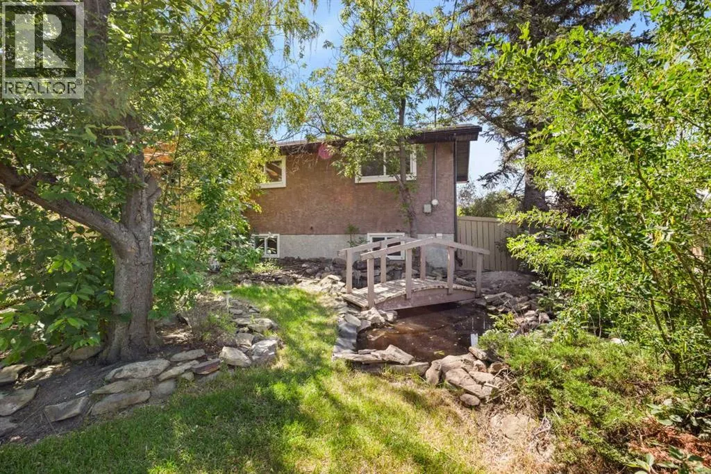 108 Jensen Drive NE