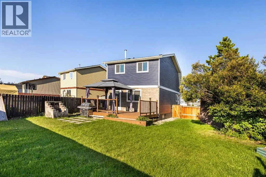 32 Erin Mount Crescent SE