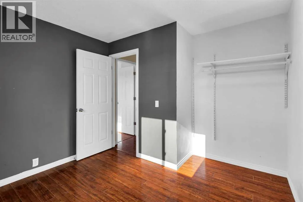 32 Erin Mount Crescent SE