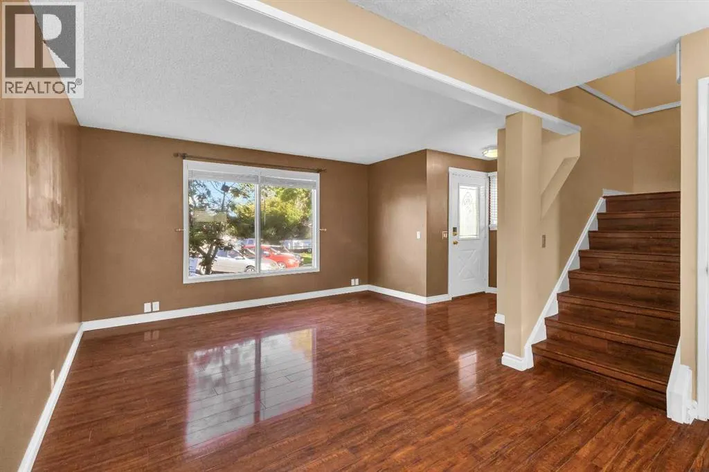 32 Erin Mount Crescent SE
