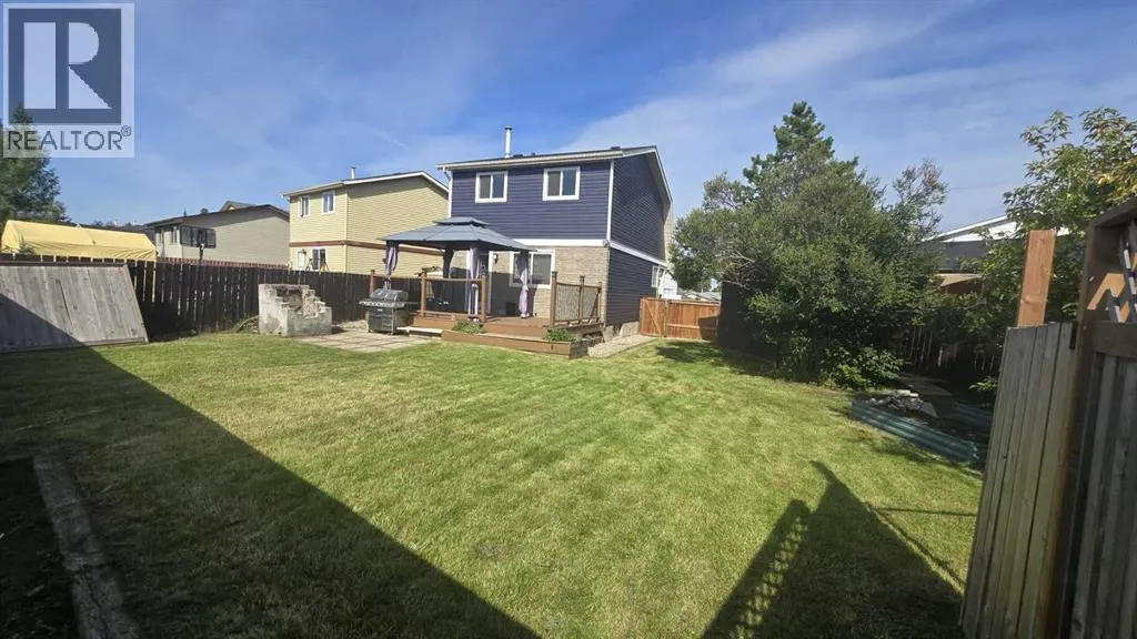 32 Erin Mount Crescent SE
