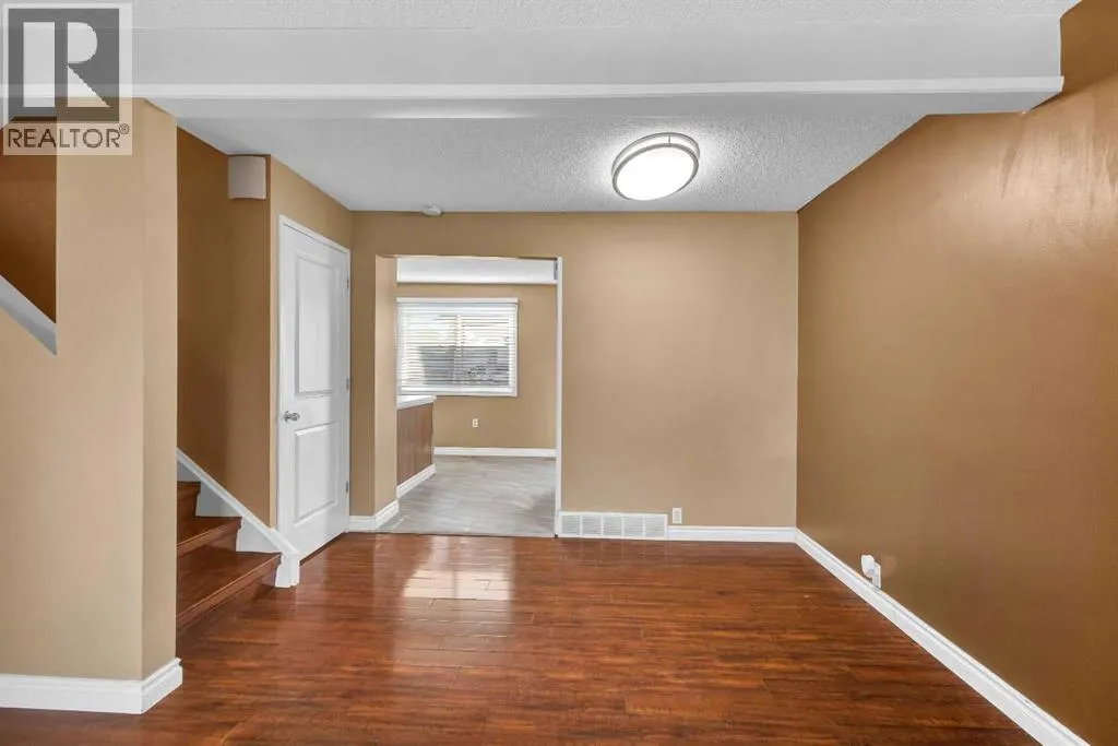 32 Erin Mount Crescent SE