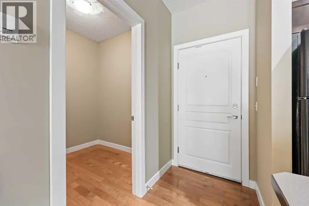 102, 48 Panatella Road NW