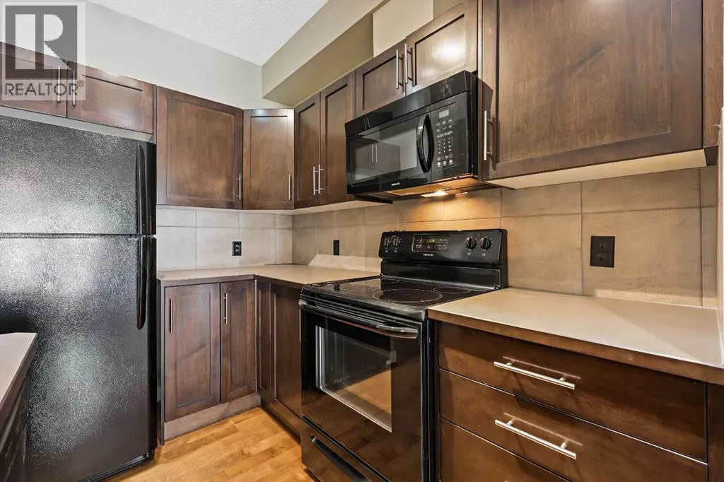 102, 48 Panatella Road NW