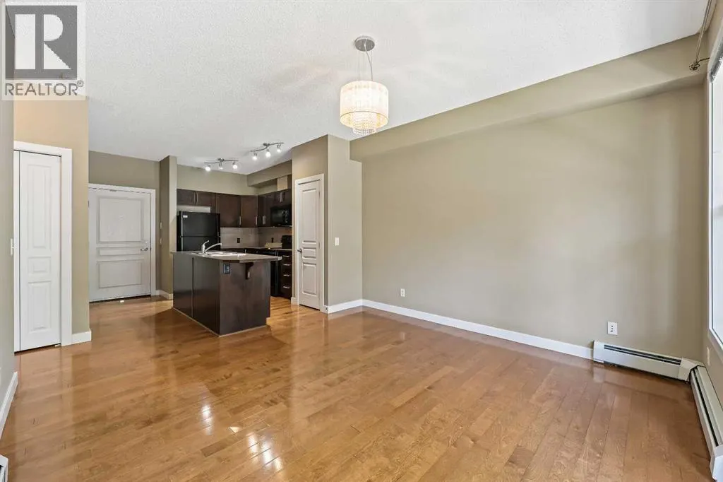 102, 48 Panatella Road NW