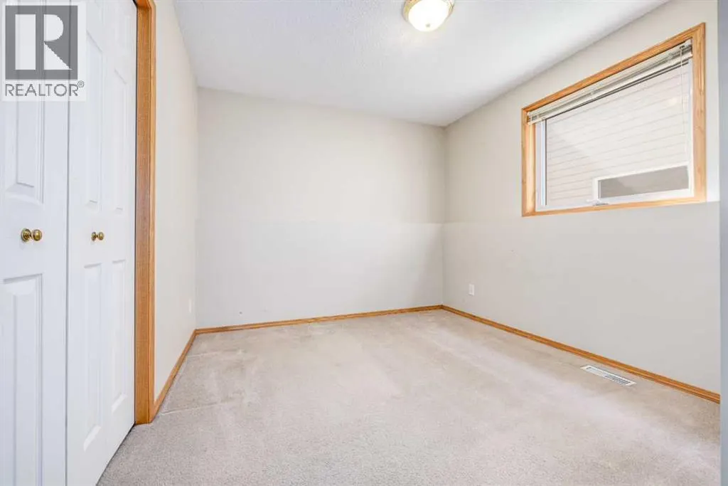19 Erin Grove SE