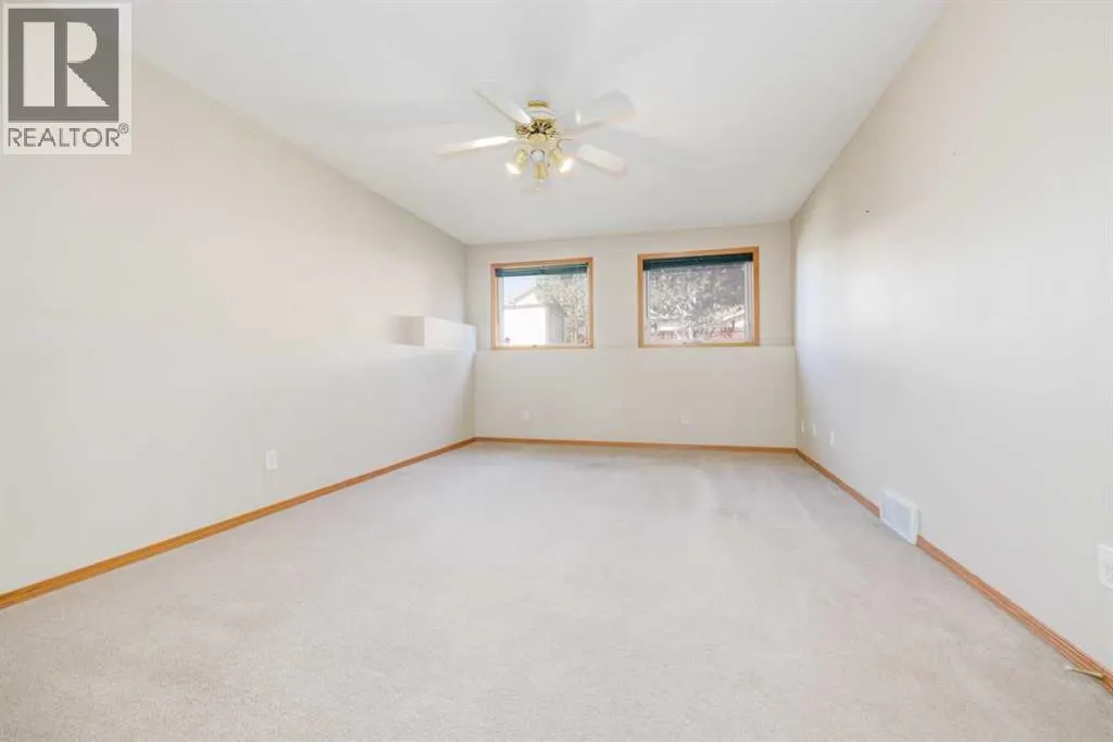 19 Erin Grove SE