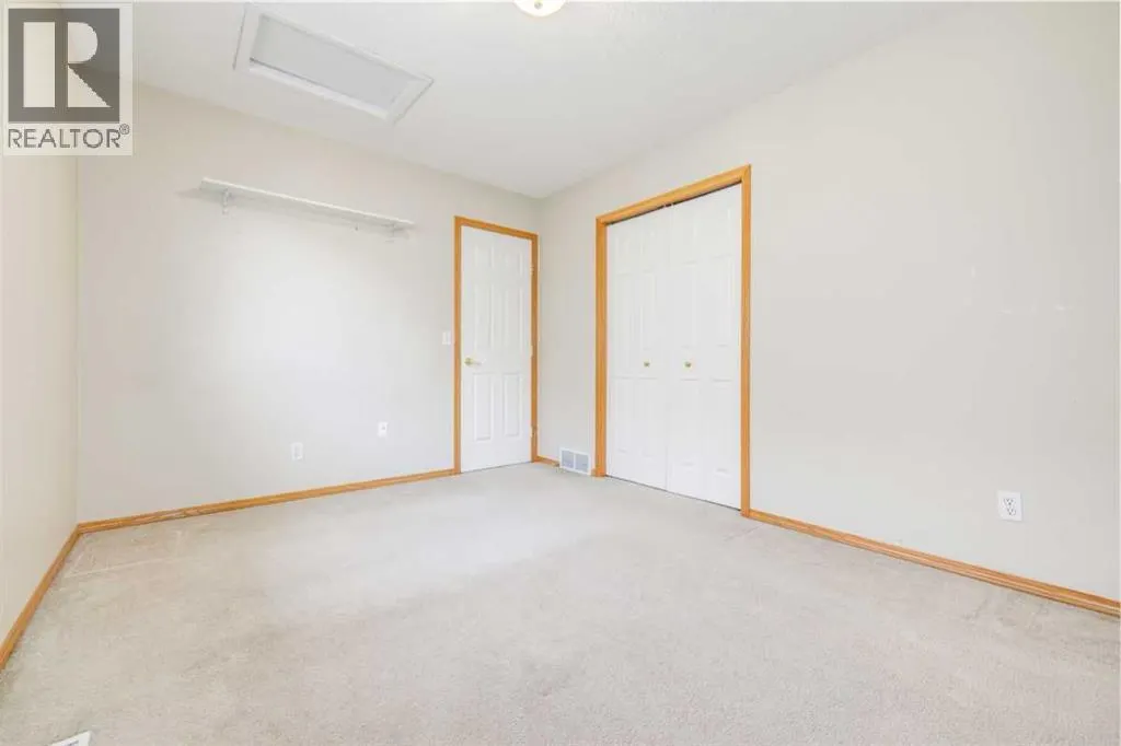 19 Erin Grove SE