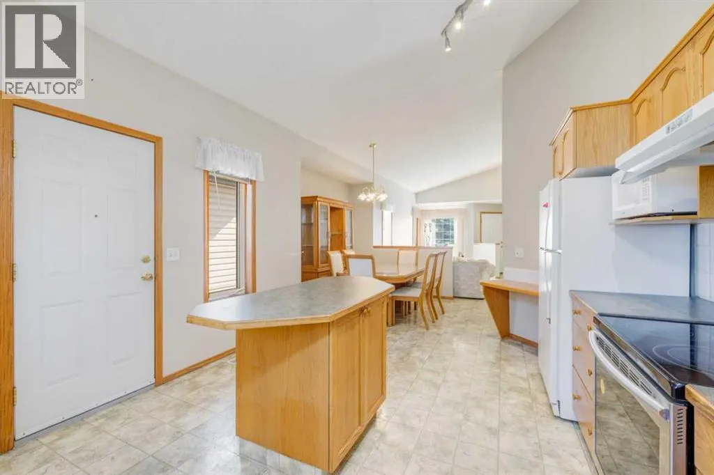 19 Erin Grove SE